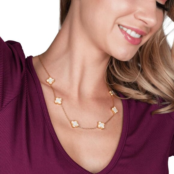 Four Leaf Clover Choker Necklace for Women | 18K Gold Plated Lucky 4 Leaf Jewelr - Picture 3 of 5